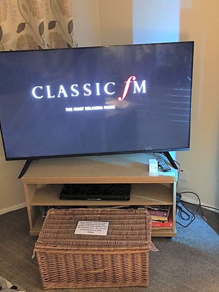 Luxury static caravan, 6 berth, Marine Holiday Park, Rhyl, Wales