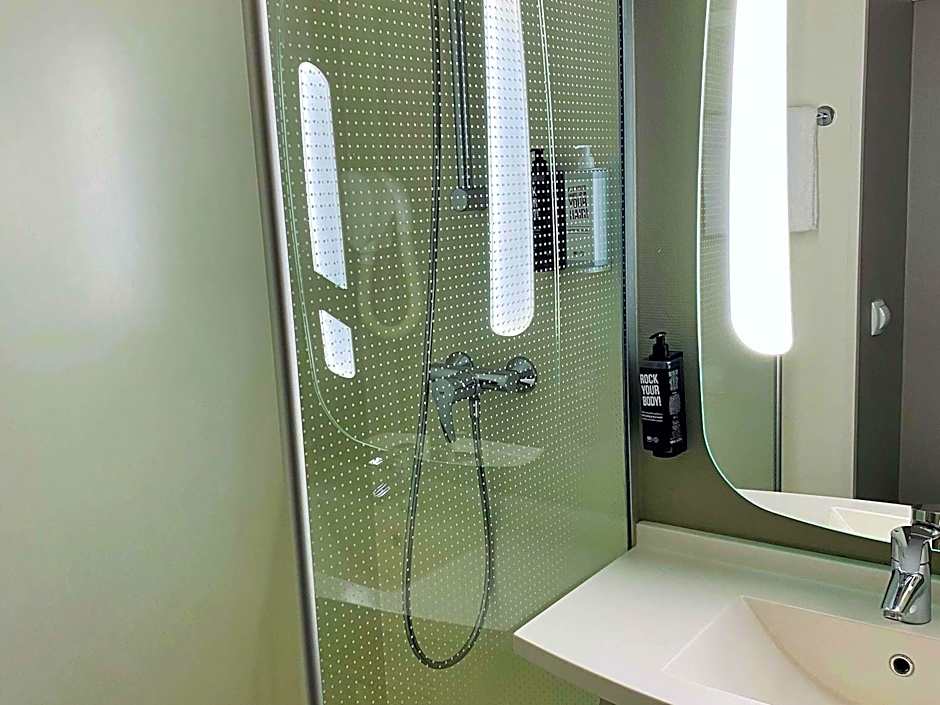 ibis Créteil