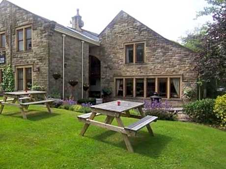 The Waltzing Weasel B&B