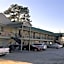 Garden Inn & Suites