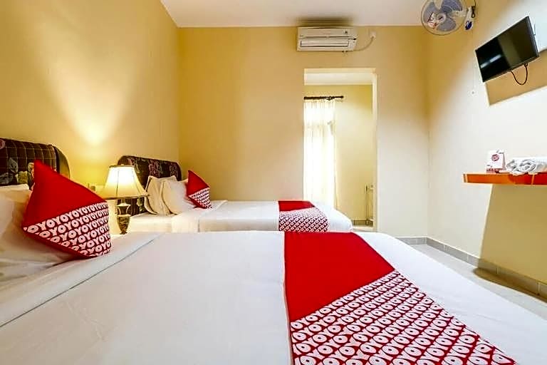 Miraa Guest House & Resto