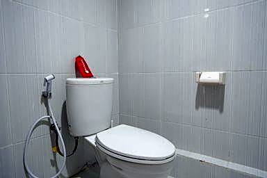 RedDoorz Near Lippo Plaza Buton