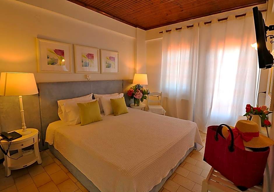 Boutique Hotel Kentrikon & Bungalows