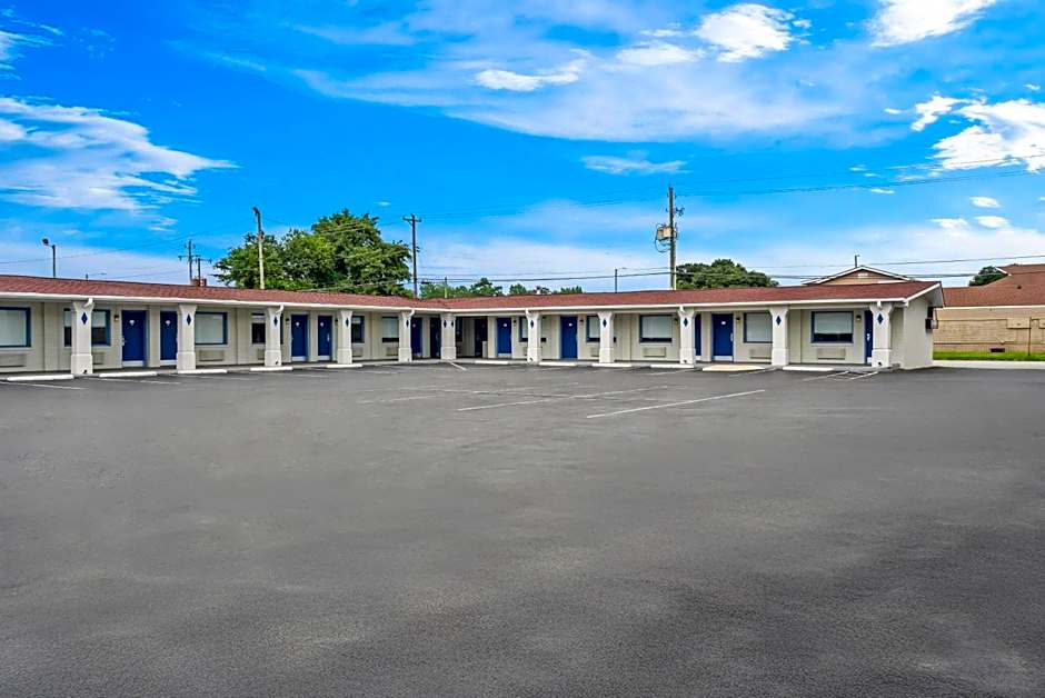 Days Inn by Wyndham Jacksonville NC
