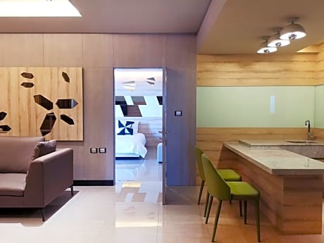 TWO BEDROOM SUITE OCEAN FRONT