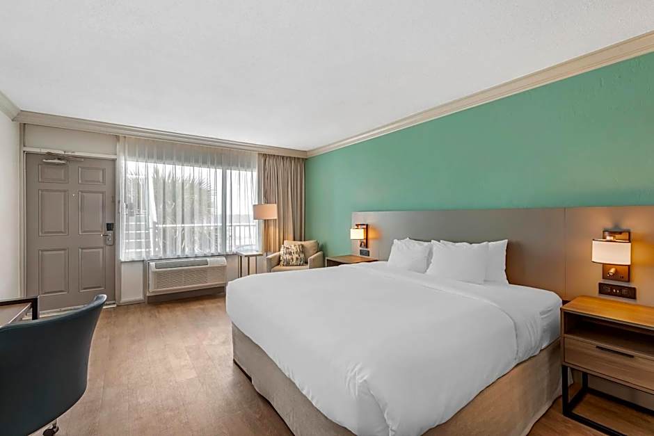 Comfort Inn & Suites Ormond Beach Oceanfront