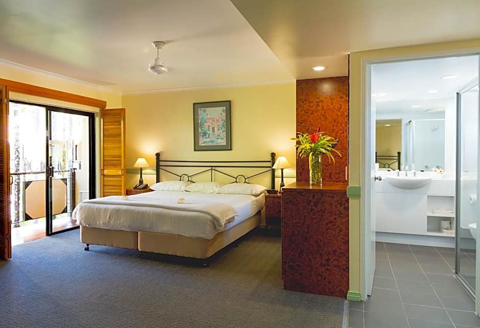 Palm Royale Cairns Resort