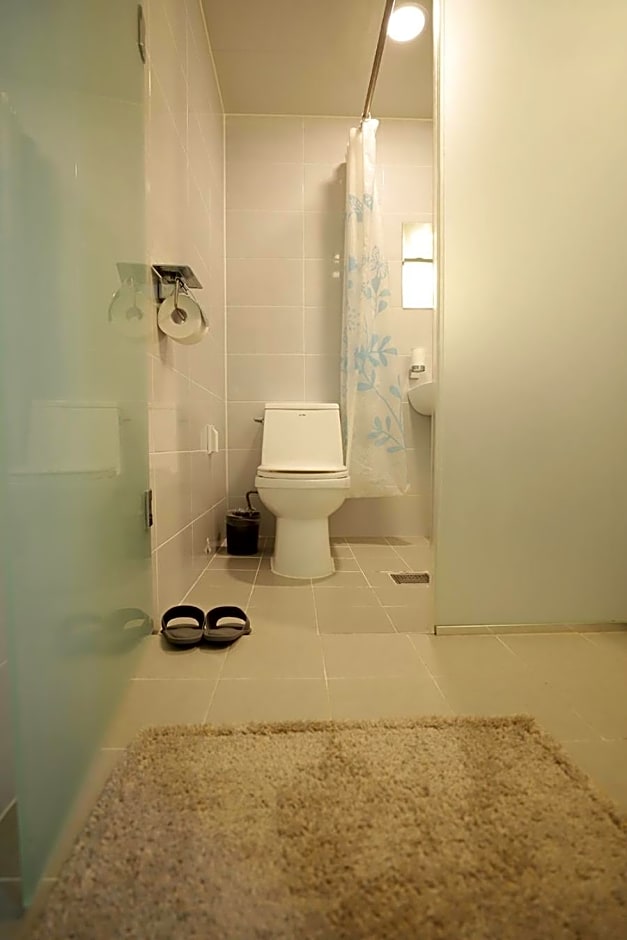 Stay RomanticTrip_Hostel