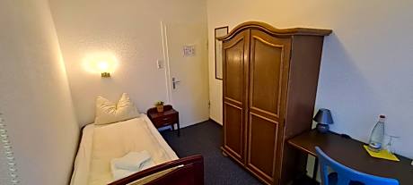 Budget Single Room