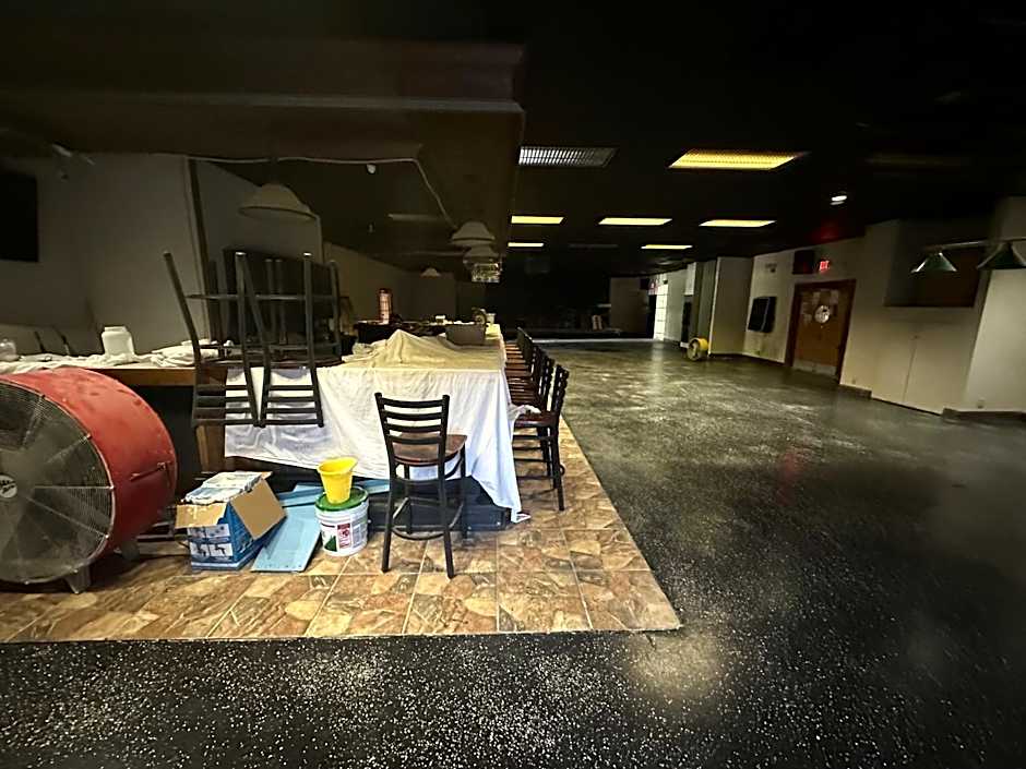 Hotel Red Rose by Townhouse Covington I-64