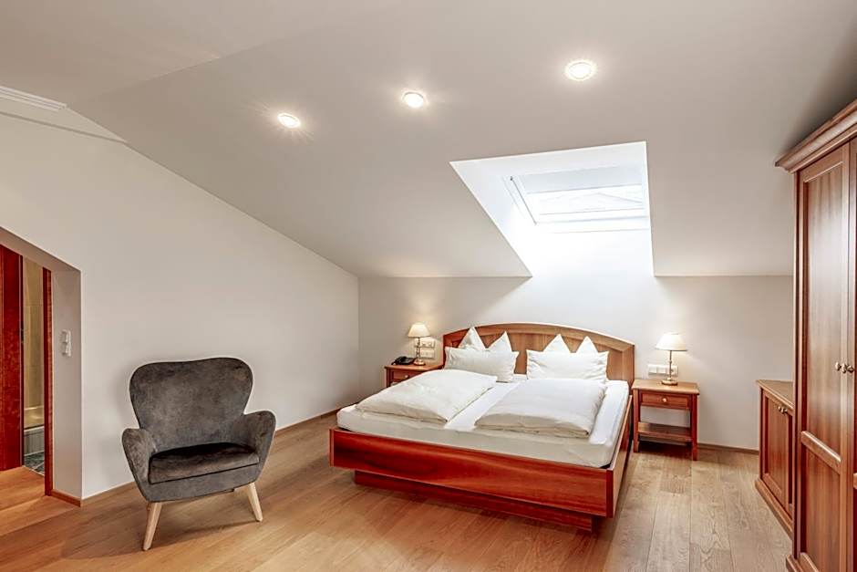 Seeböckenhotel Zum Weißen Hirschen