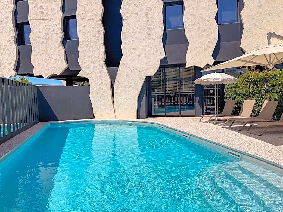 Ibis Lunel Petite Camargue