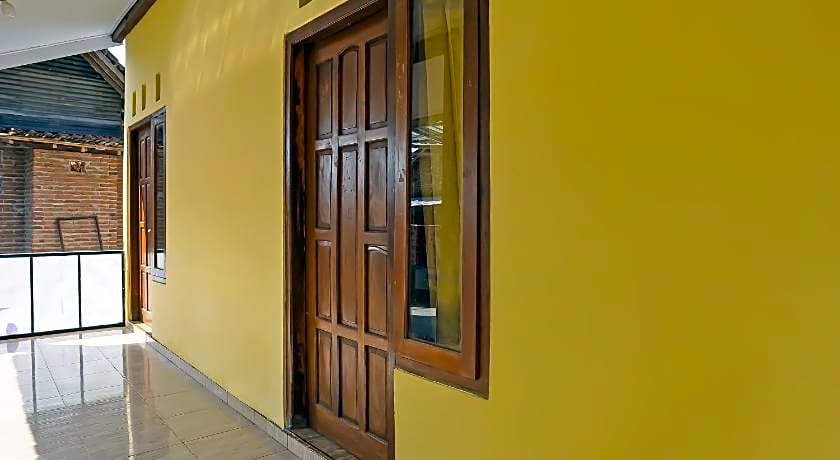 Hotel O Sobat Ijen Traveller Homestay