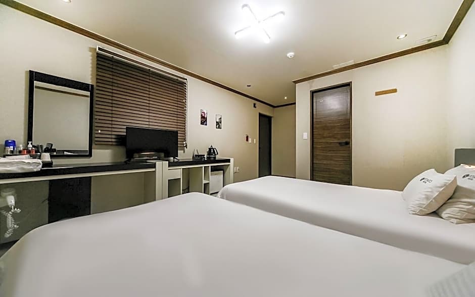 Potato Motel