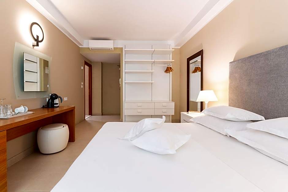 The Residence Aparthotel