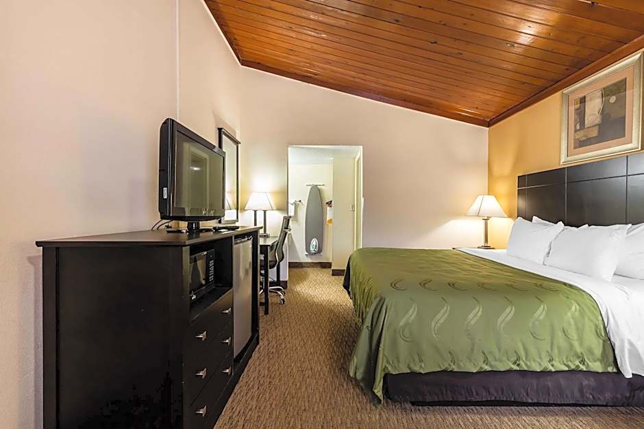 Photo 1 of 1 of 1 King Bed, Accessible, Nonsmoking