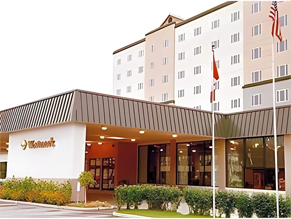 Foto 1 dari 1 — Presidential 1 King Bed Suite
