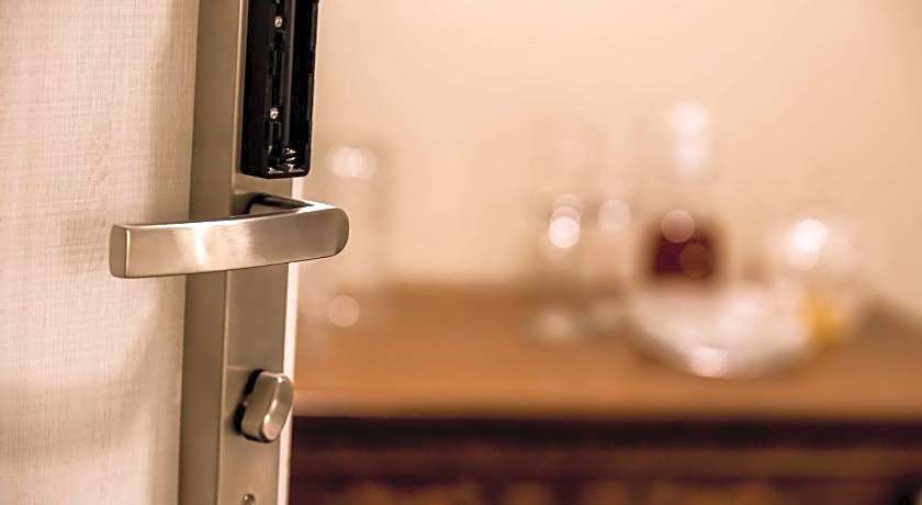 Kyria Boutique House