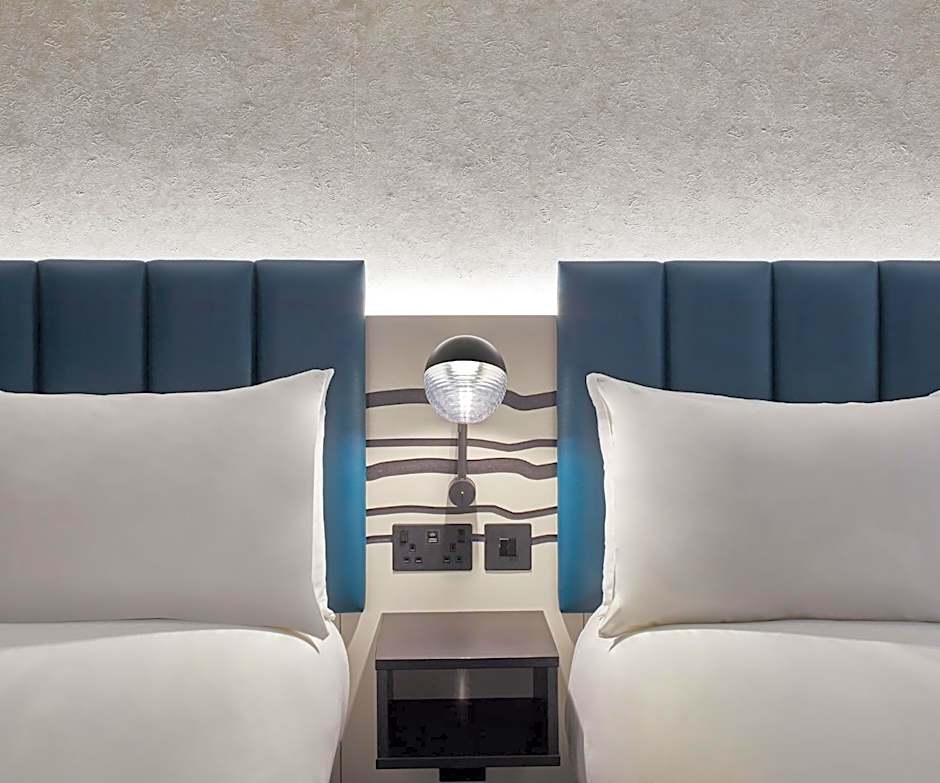 Leonardo Hotel Dublin Christchurch - Formerly Jurys Inn