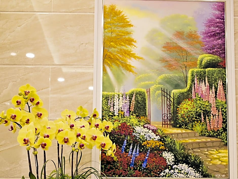 Hoang Minh Chau Hotel