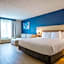 La Quinta Inn & Suites by Wyndham Danbury