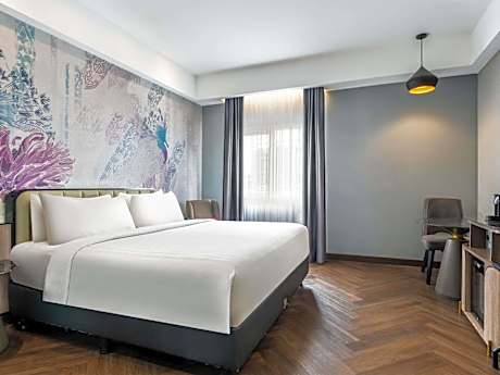 Executive King Suite with Sofa