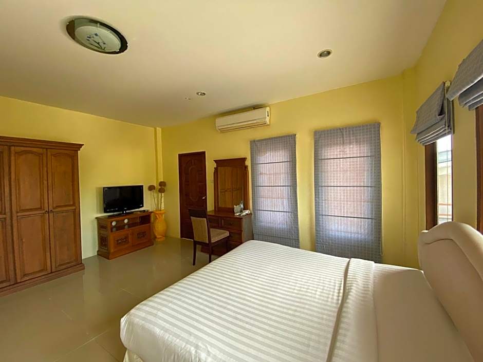 Photo 1 of 12 of Villa 4 Bedroom