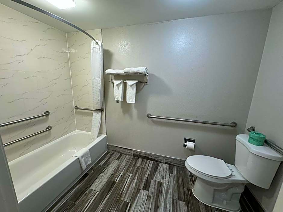 Quality Inn Newnan - Atlanta South