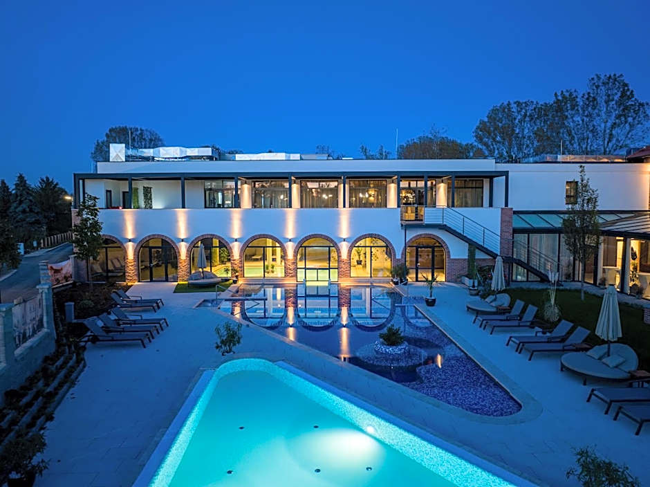 Bordűr Wellness Hotel Superior és Szőnyegmúzeum