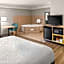 Days Inn & Suites by Wyndham Artesia