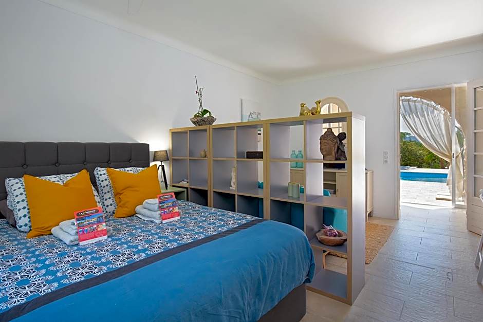 La Connexion, Gay Men Only