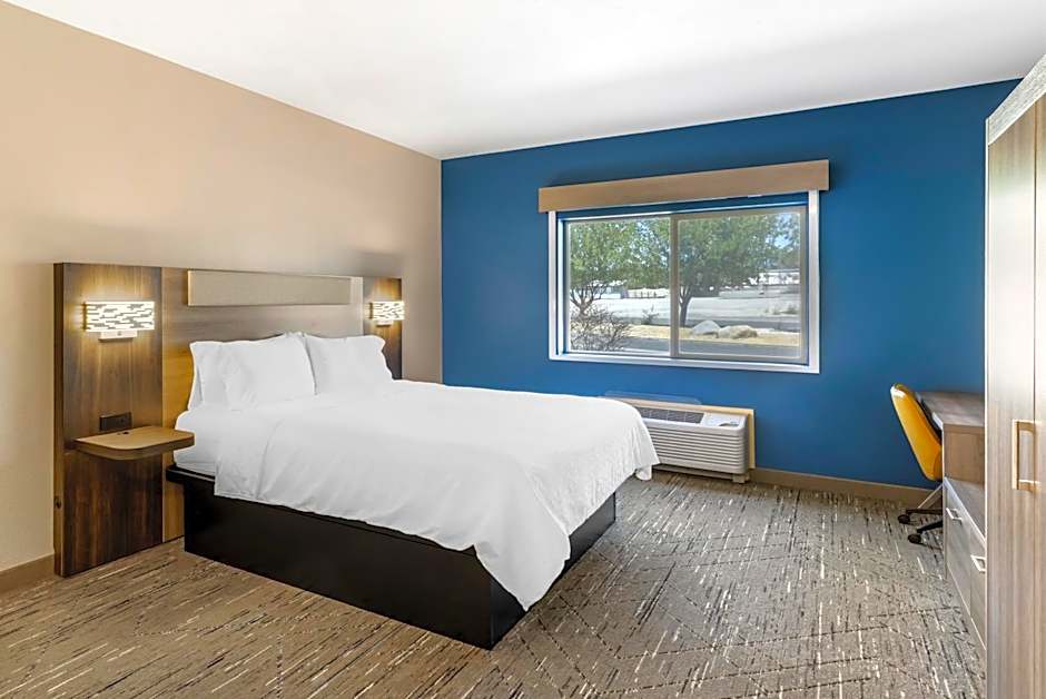 HOLIDAY INN EXPRESS FALLON By IHG