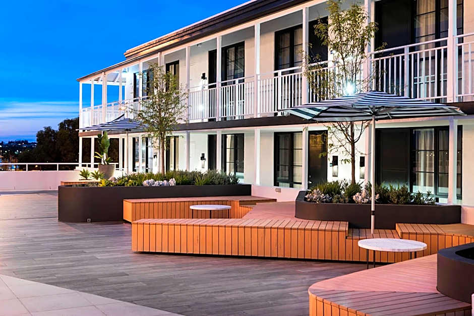 Tradewinds Hotel and Suites Fremantle
