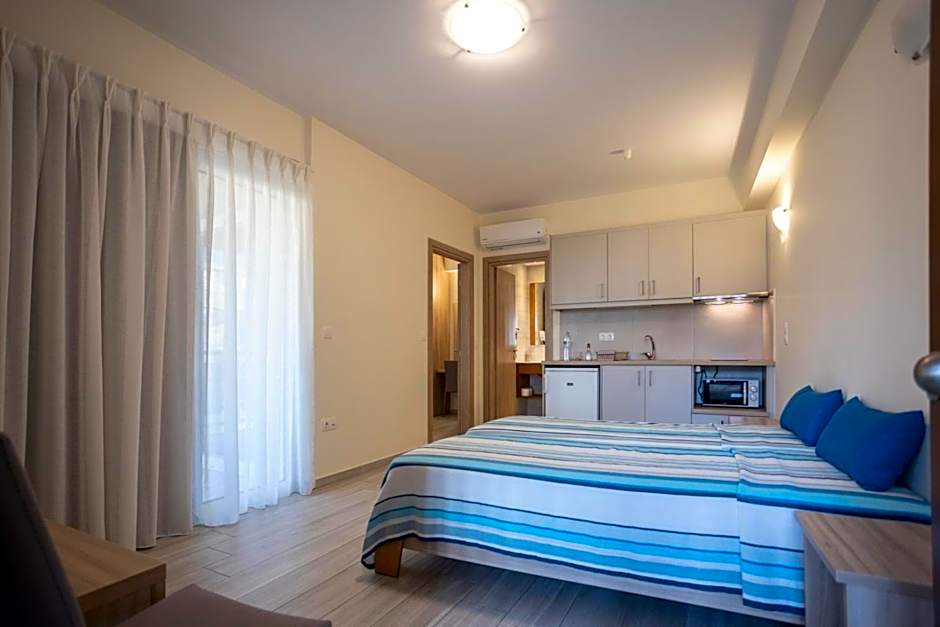 Ilian Beach & Apartments