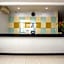 Townhouse Oak Hotel Niaga Surabaya