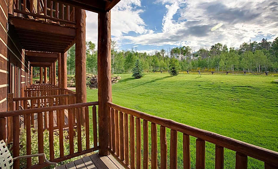 Daniels Summit Lodge