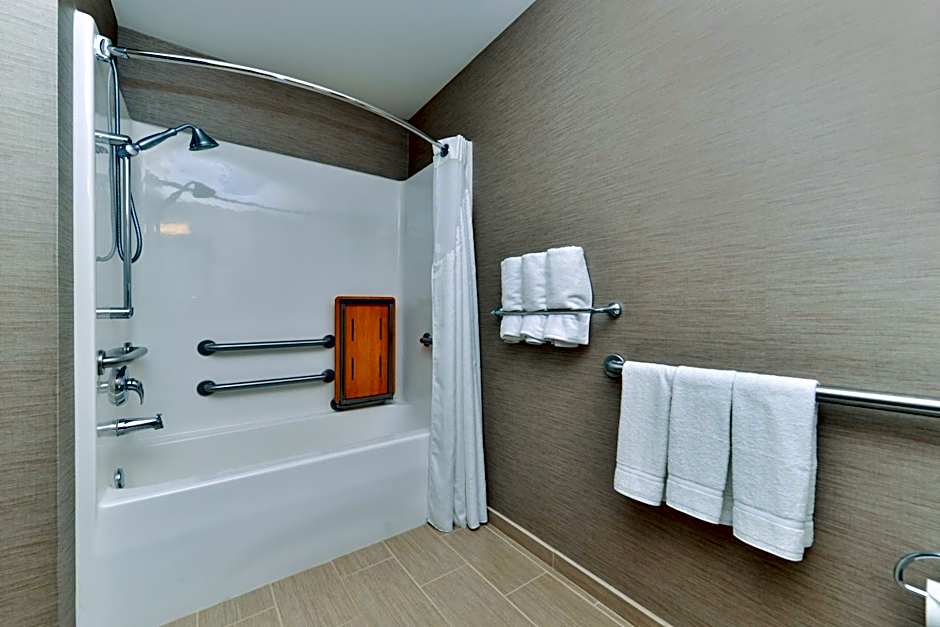 Holiday Inn Express Hotel & Suites St. Louis West-OFallon By IHG