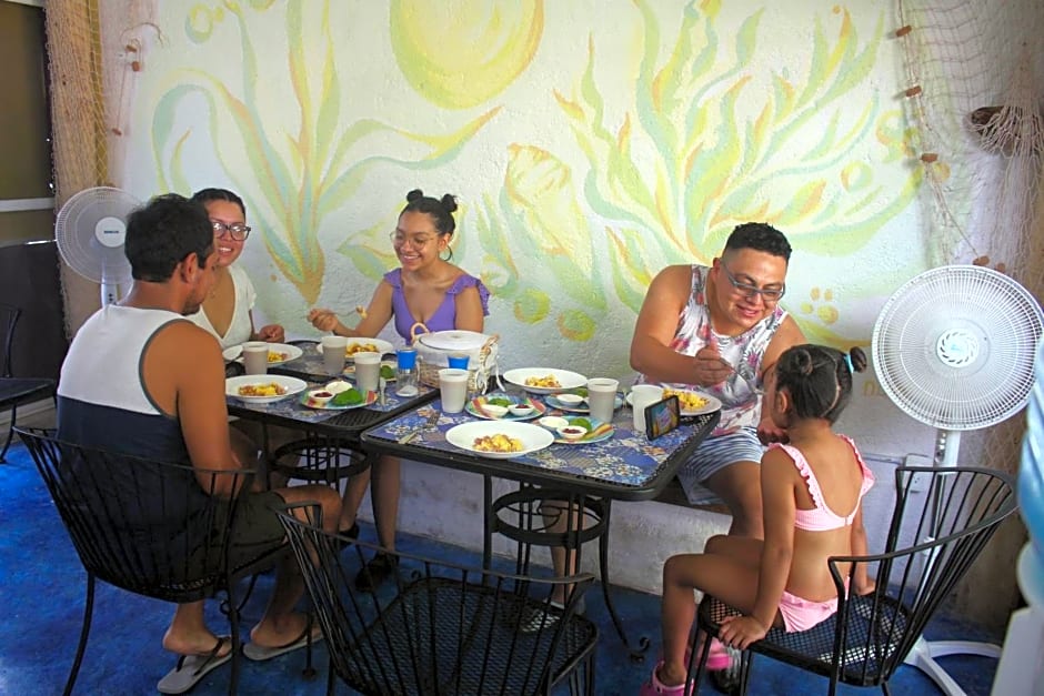 Itzé Hostel