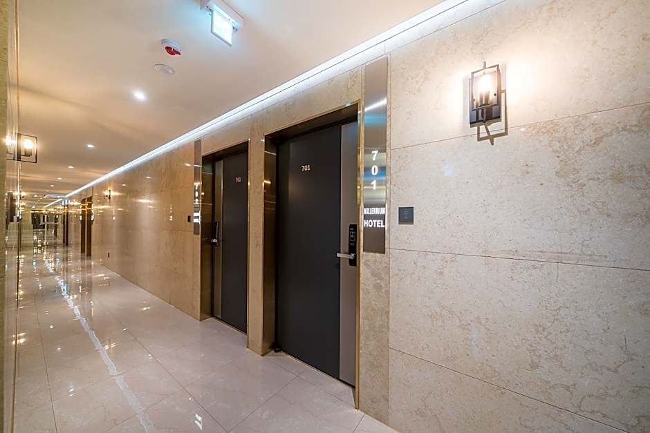 Hotel Millennium