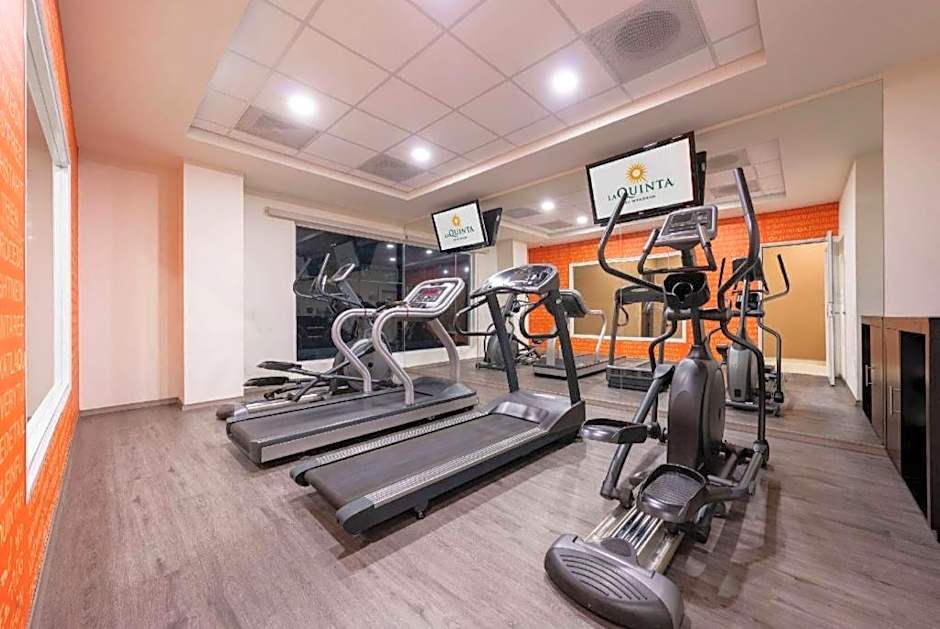 La Quinta Inn & Suites by Wyndham San Luis Potosi
