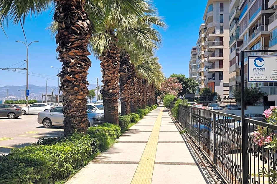 Lux&smart cozy house at the City Center and by the seaside also nearby to the tram stop