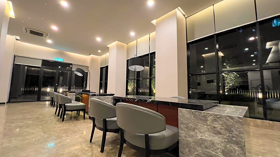 The Yanné, Onsen Hotel