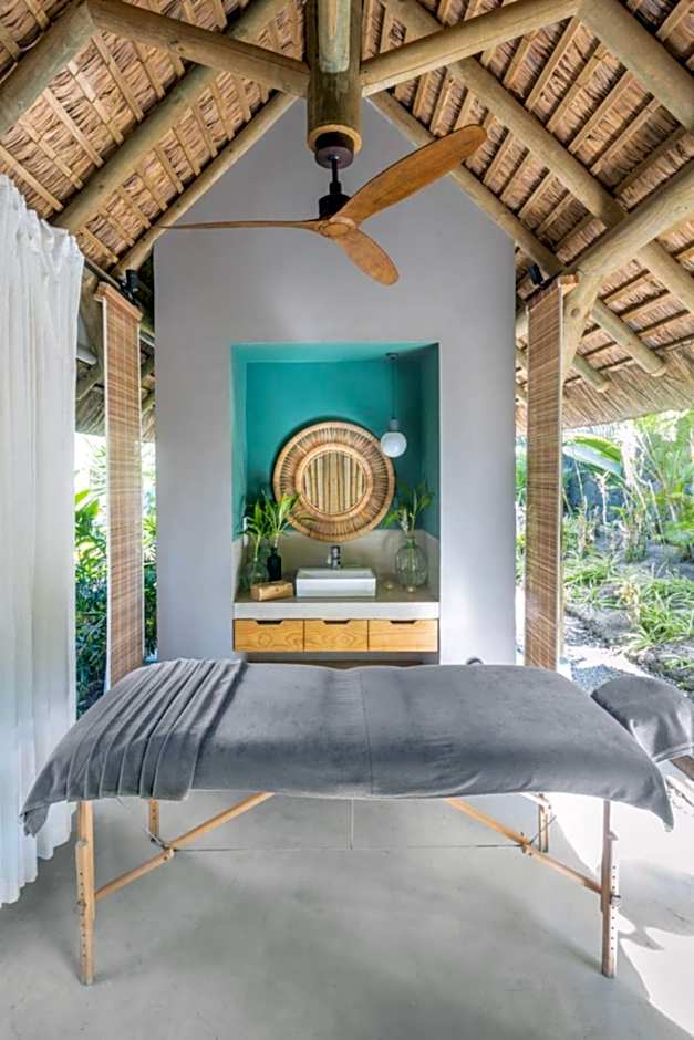 Tropical Attitude - Adults Only