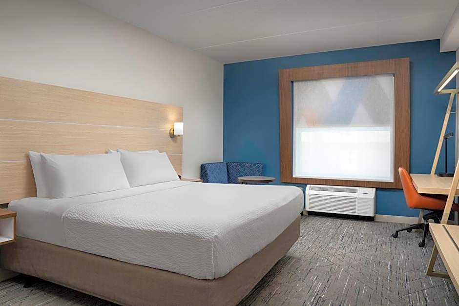 Holiday Inn Express & Suites Pittsburgh North Shore By IHG