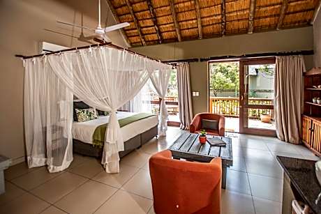 Standard Twin Room with Garden View