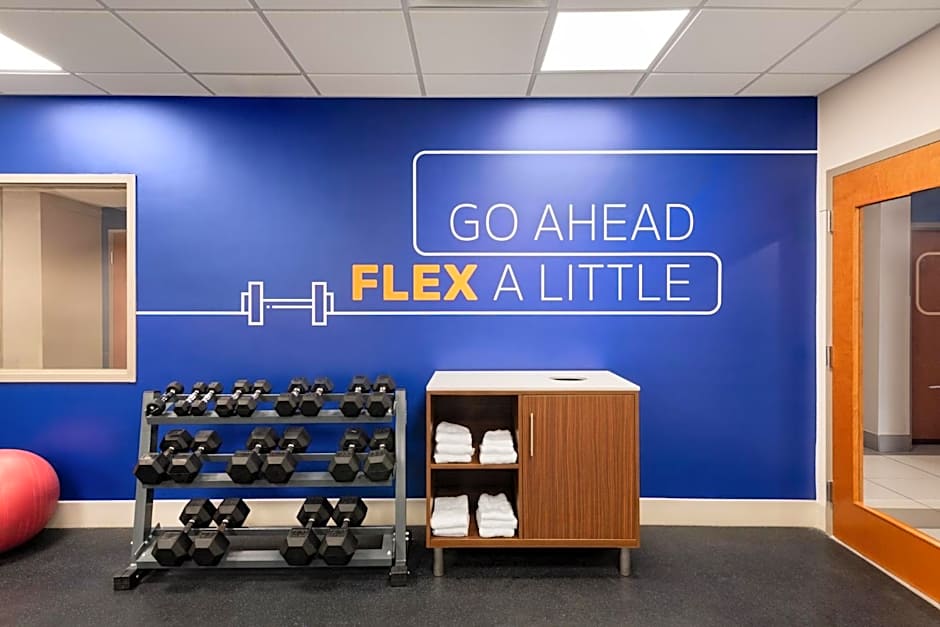 Holiday Inn Express & Suites Boynton Beach West By IHG