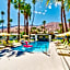 A PLACE IN THE SUN Garden Hotel - Big Units with Privacy Gardens & Heated Pool & Spa in 1 Acre Park Prime Location, PET Friendly