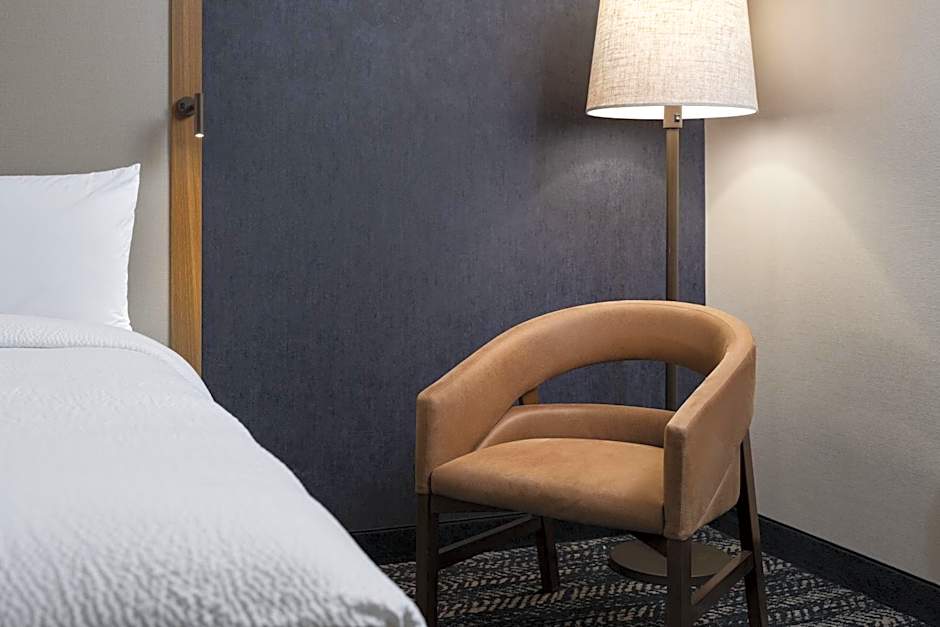 Fairfield by Marriott Inn & Suites Fresno River Park