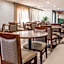 Quality Inn & Suites Warren