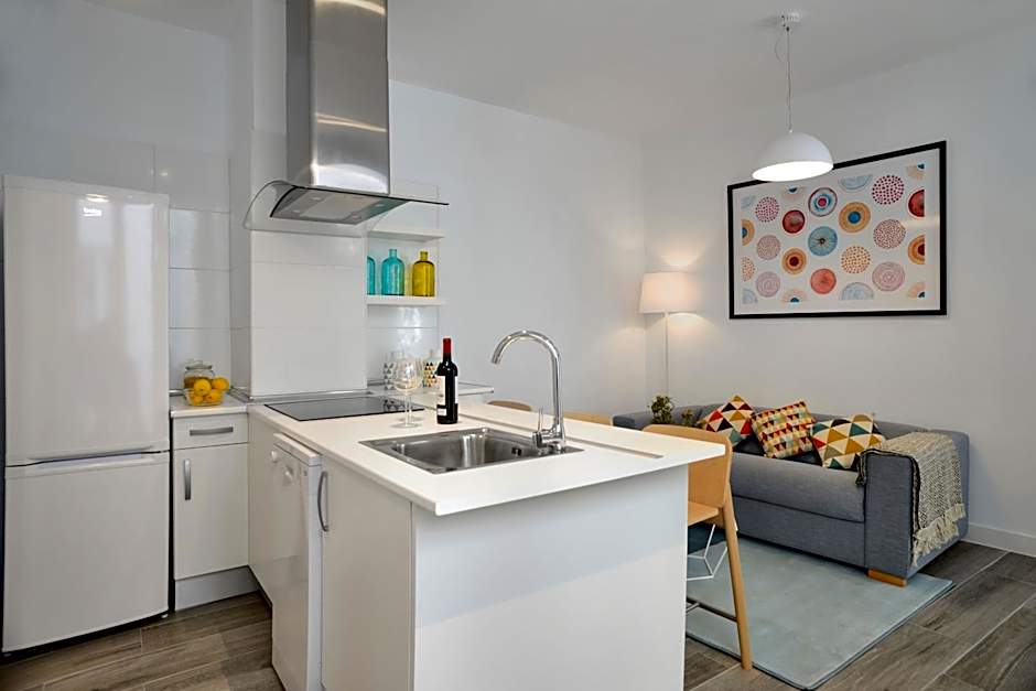 nQn Aparts & Suites Madrid